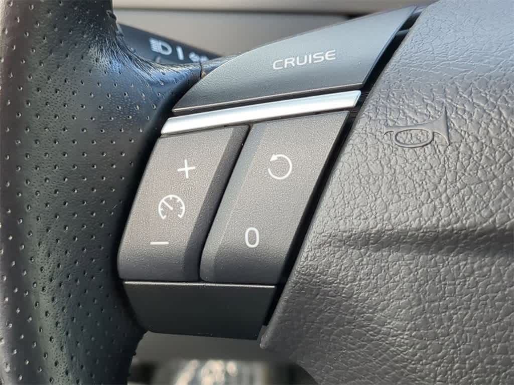 Thumbnail: 2014 Volvo XC90 - 25