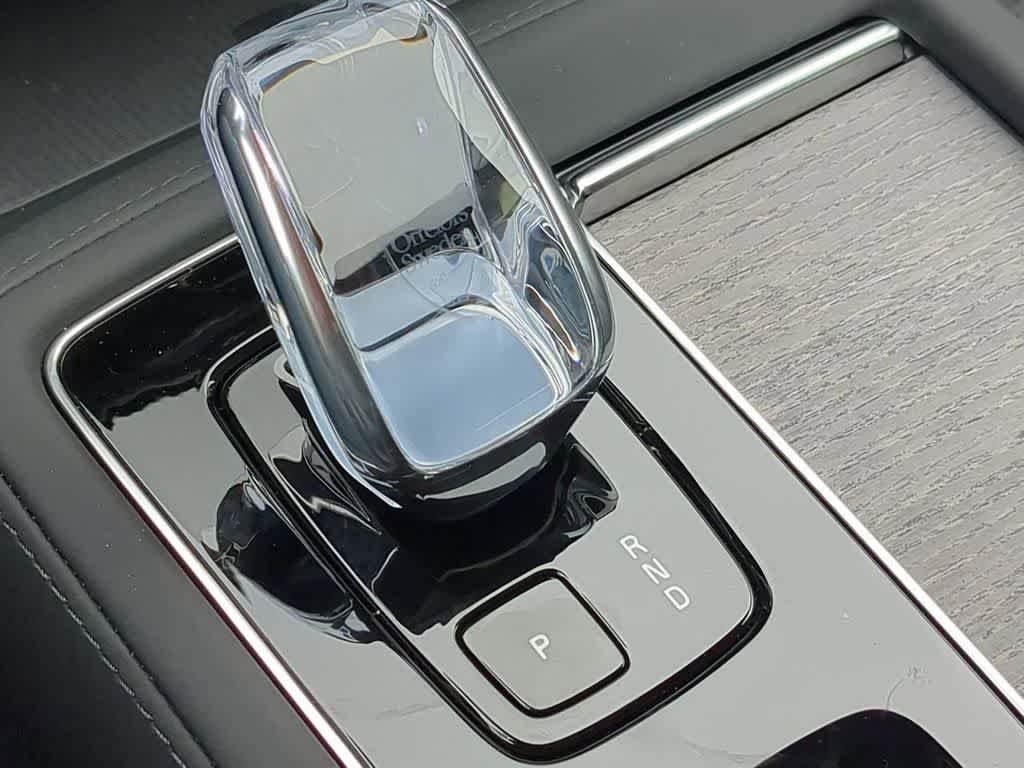 Thumbnail: 2026 Volvo XC90 - 32