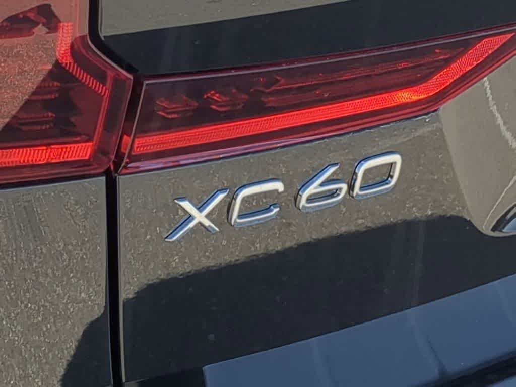 Thumbnail: 2026 Volvo XC60 - 12
