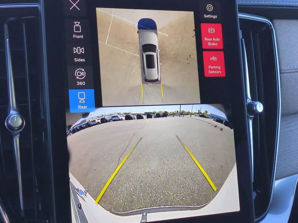 Thumbnail: 2026 Volvo XC90 - 28