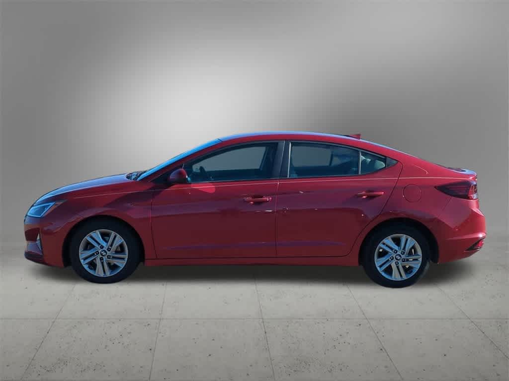 Thumbnail: 2019 Hyundai Elantra - 3
