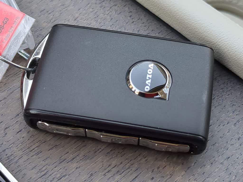 Thumbnail: 2026 Volvo XC90 - 32