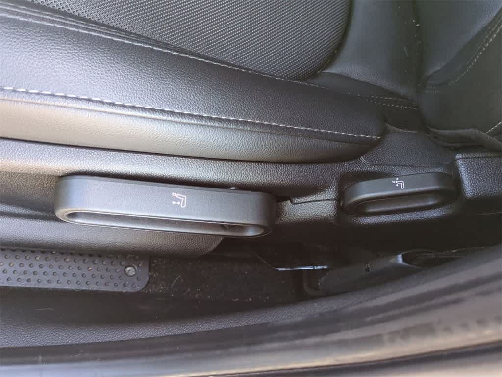 Thumbnail: 2022 MINI Cooper Hardtop - 15