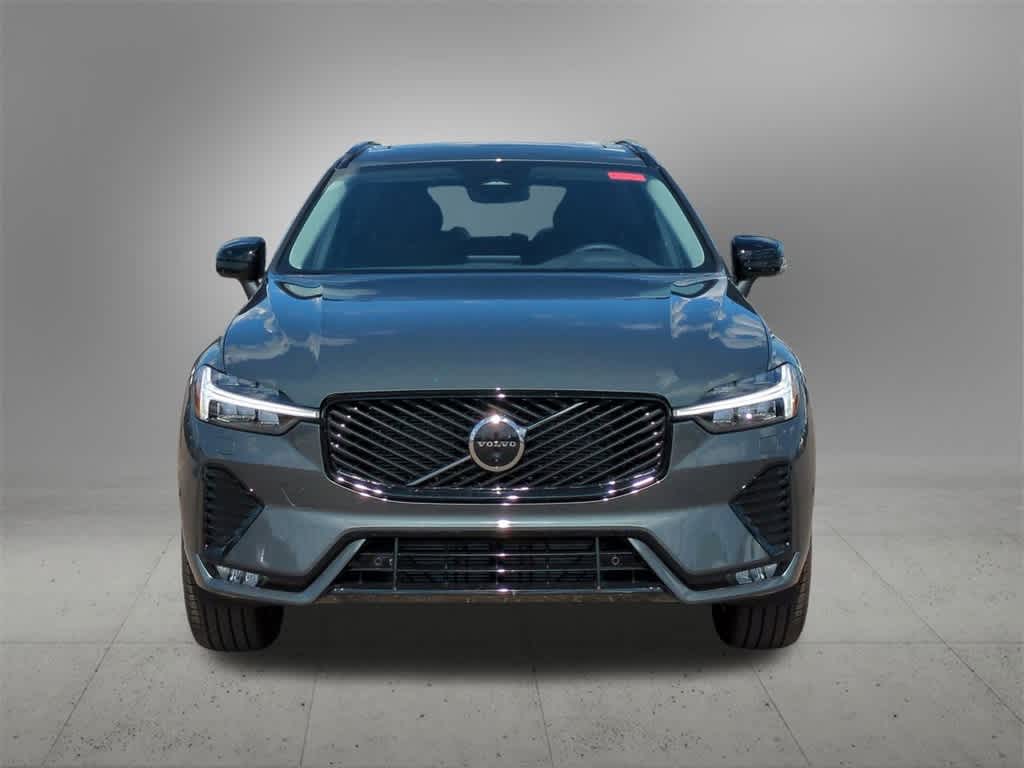 Thumbnail: 2026 Volvo XC60 - 9