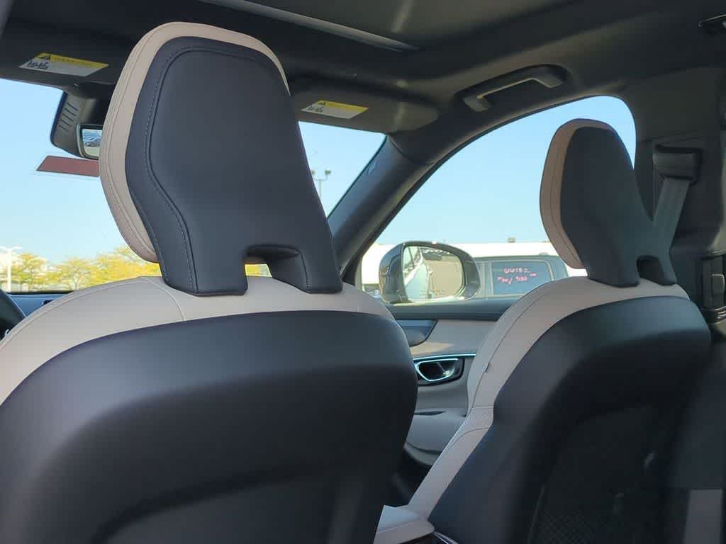 Thumbnail: 2026 Volvo XC90 - 16
