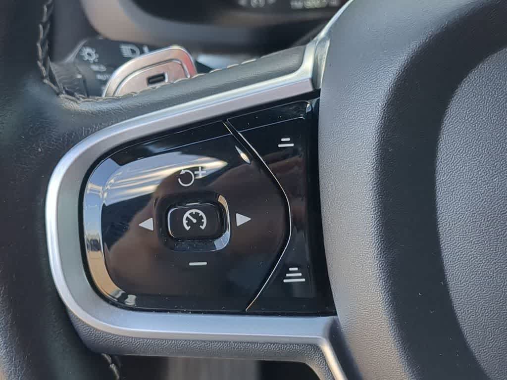 Thumbnail: 2019 Volvo S60 - 22