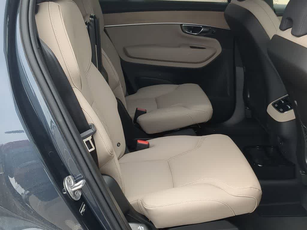 Thumbnail: 2026 Volvo XC90 - 19