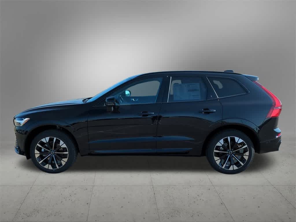 Thumbnail: 2026 Volvo XC60 - 3