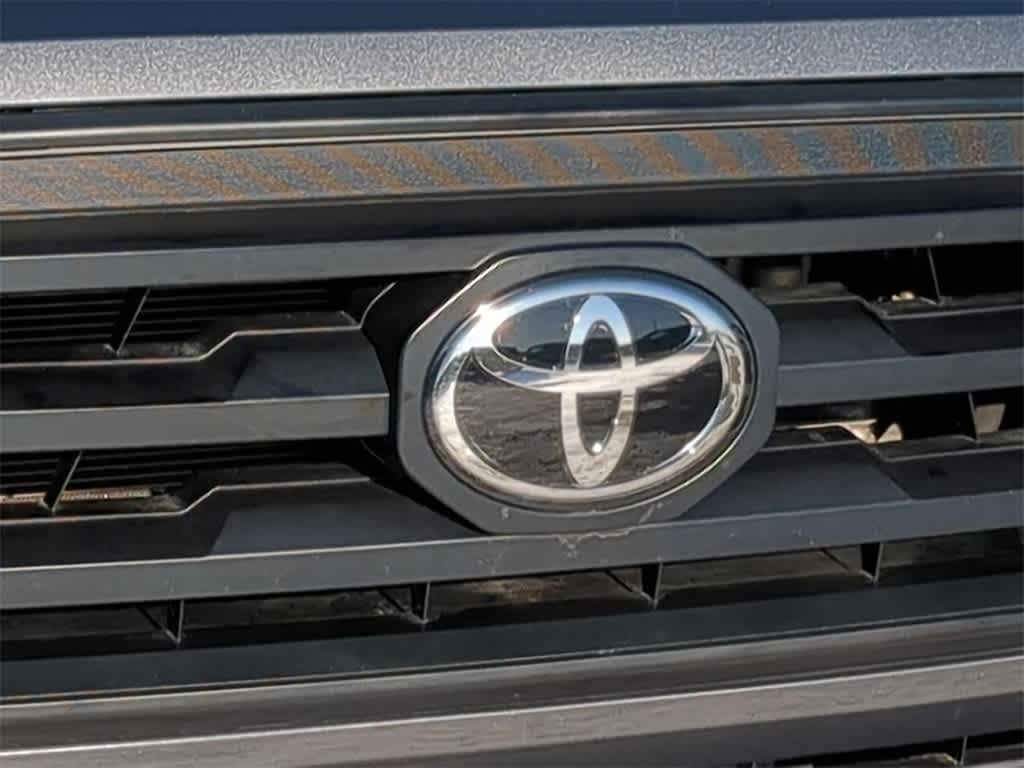 Thumbnail: 2020 Toyota Tacoma - 11