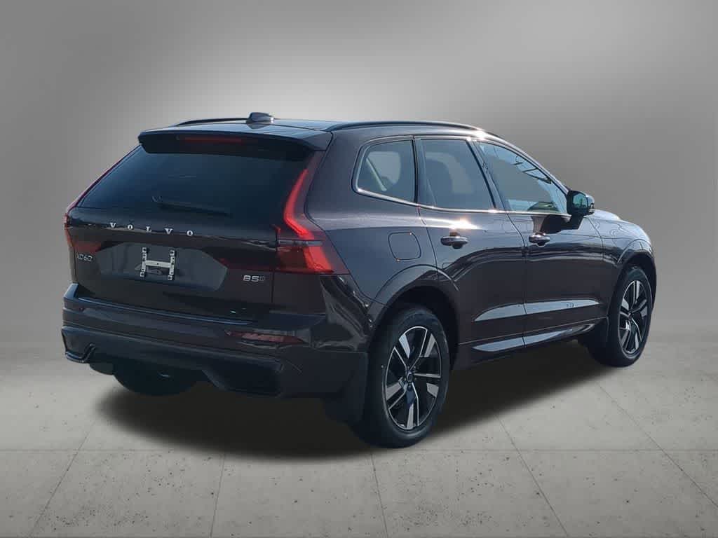 Thumbnail: 2026 Volvo XC60 - 6