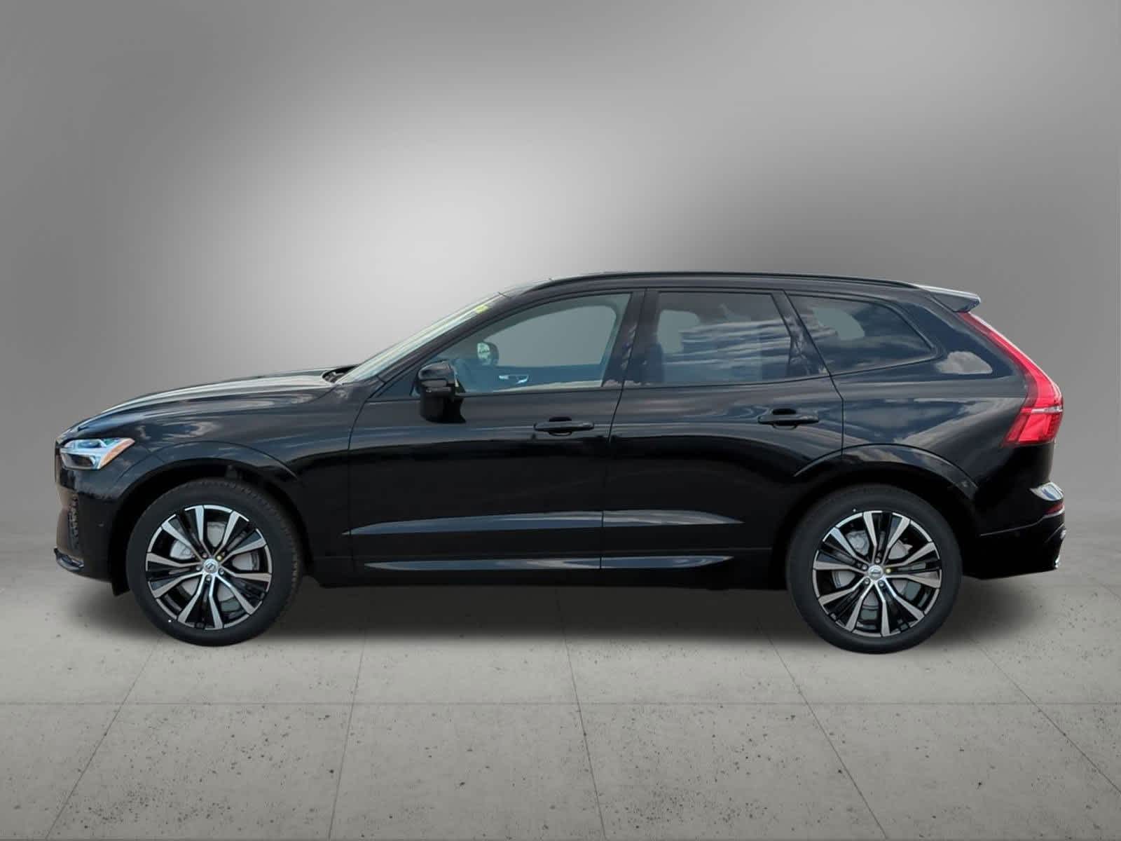 Thumbnail: 2025 Volvo XC60 - 3