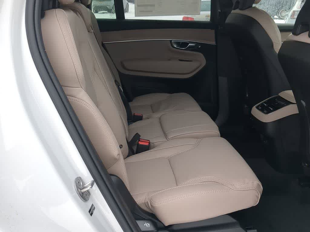 Thumbnail: 2026 Volvo XC90 - 19