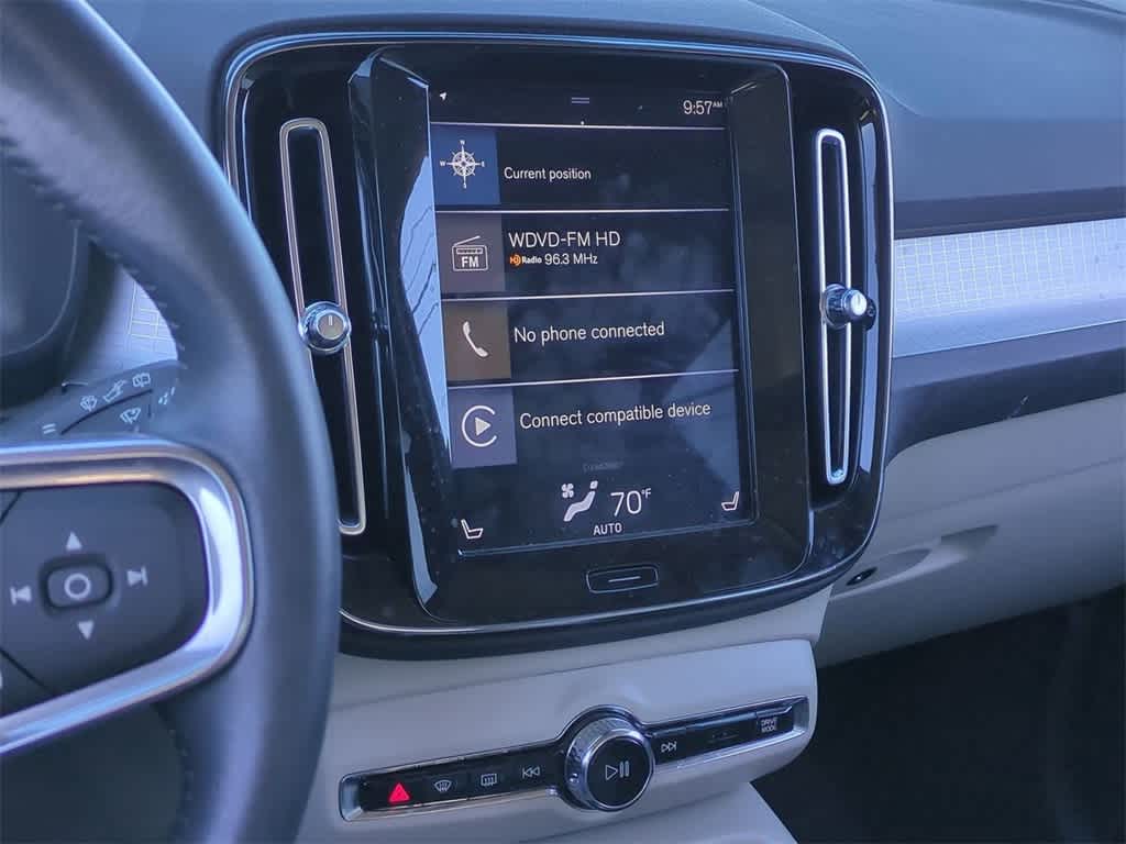 Thumbnail: 2020 Volvo XC40 - 25