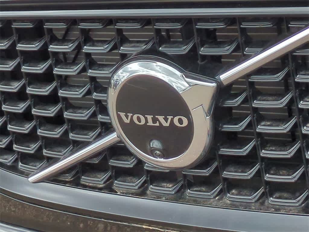 Thumbnail: 2025 Volvo XC60 - 11