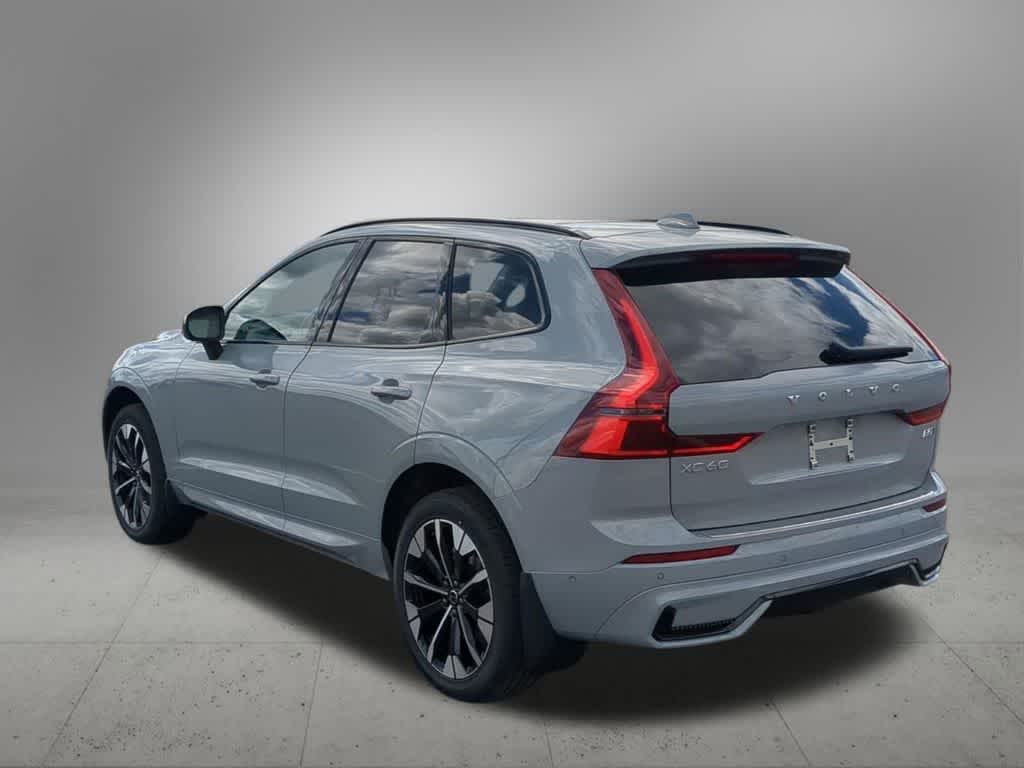 Thumbnail: 2026 Volvo XC60 - 4