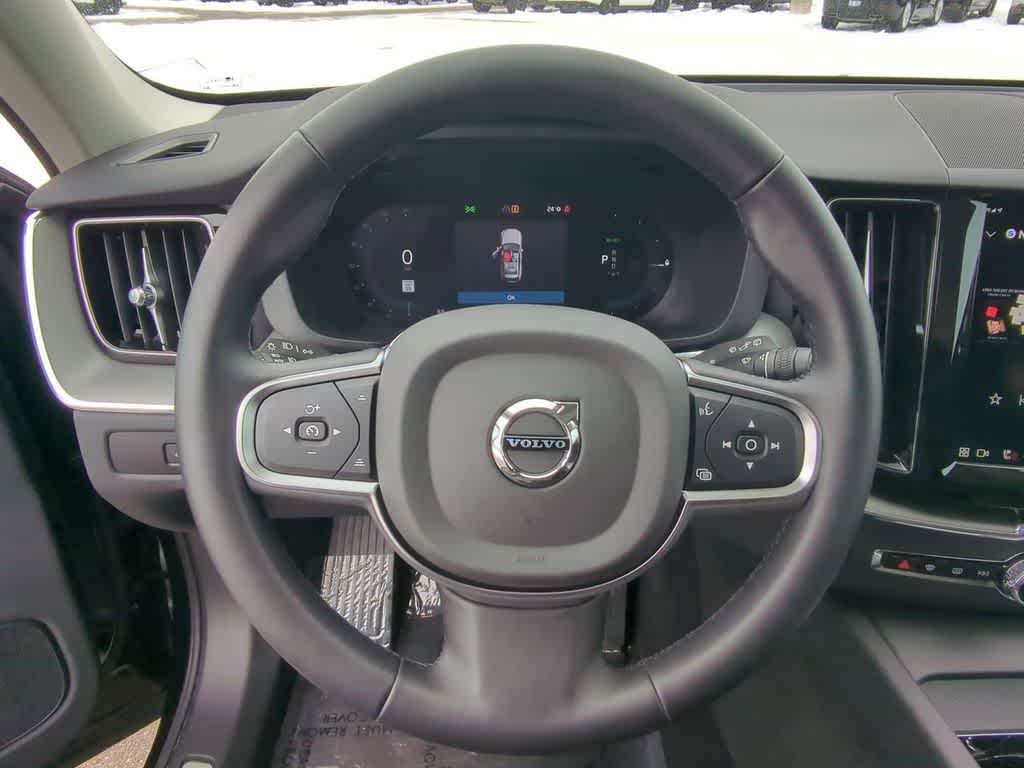 Thumbnail: 2025 Volvo XC60 - 21