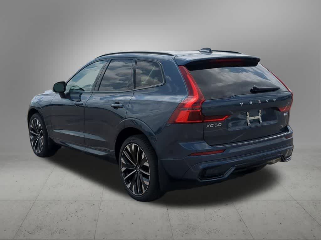 Thumbnail: 2026 Volvo XC60 - 4