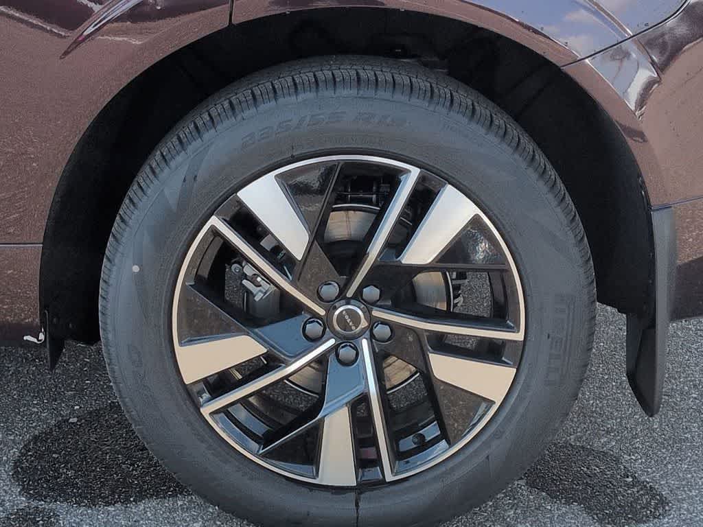 Thumbnail: 2026 Volvo XC60 - 13