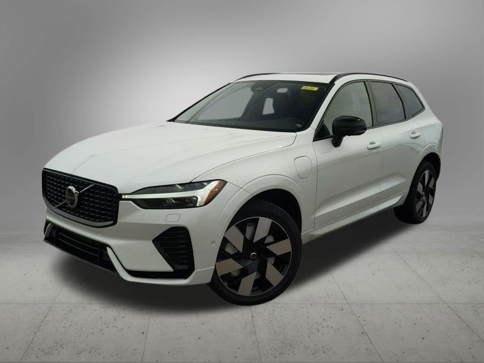 2025 Volvo XC60 Recharge Core -
                  Troy, MI