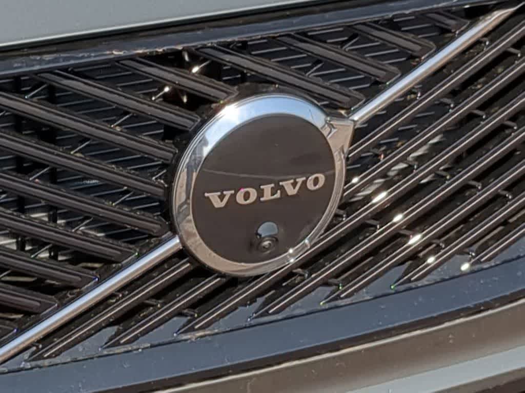 Thumbnail: 2026 Volvo XC60 - 11