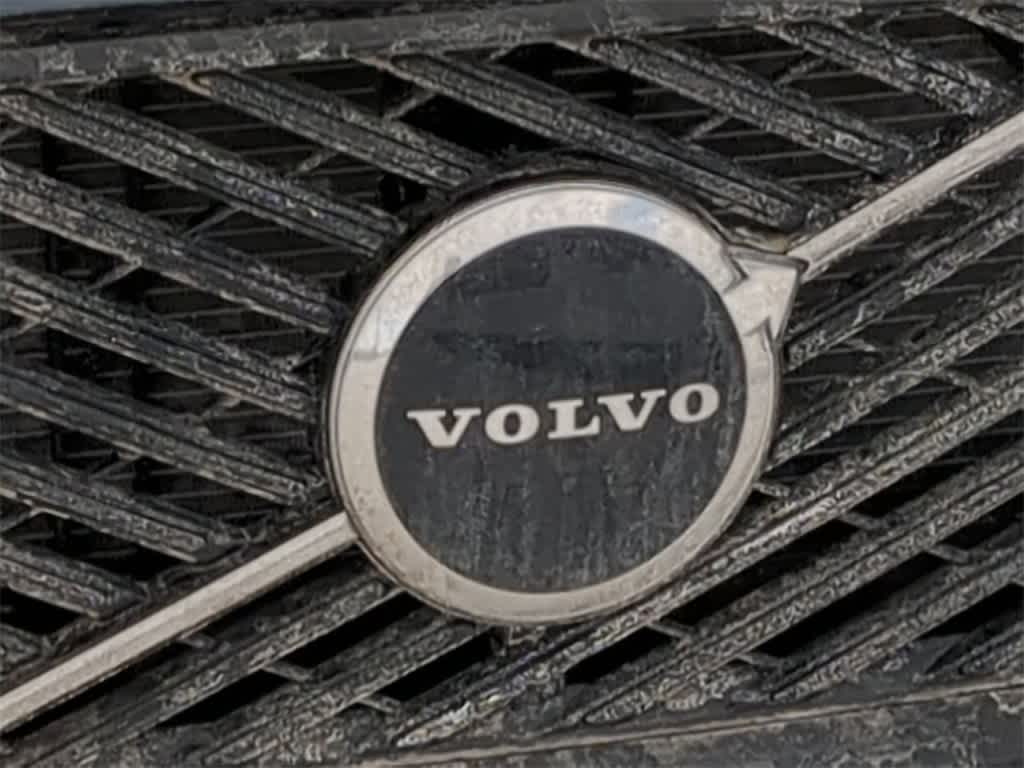 Thumbnail: 2026 Volvo XC60 - 11