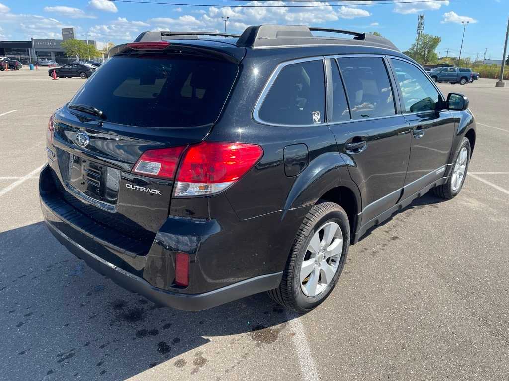 Thumbnail: 2010 Subaru Outback - 6