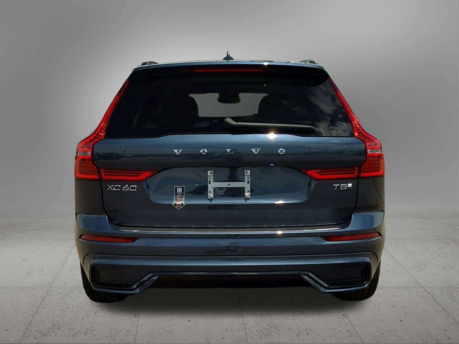 Thumbnail: 2025 Volvo XC60 - 5