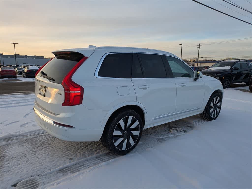 Thumbnail: 2025 Volvo XC90 - 8