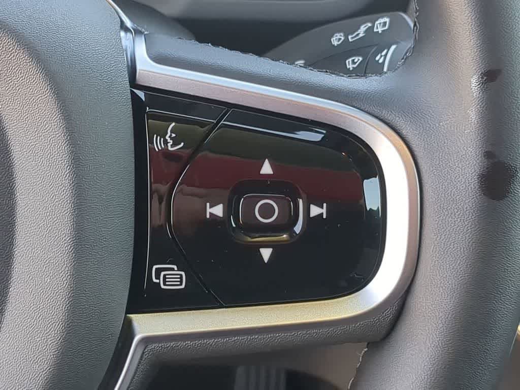 Thumbnail: 2026 Volvo XC90 - 23