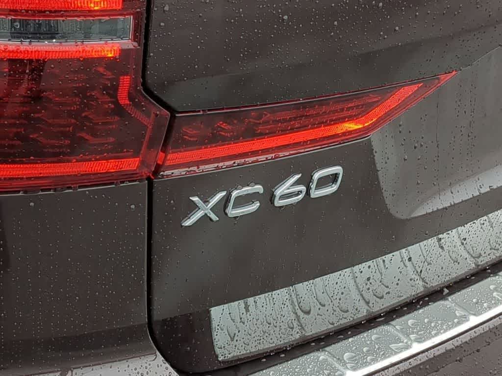 Thumbnail: 2026 Volvo XC60 - 12
