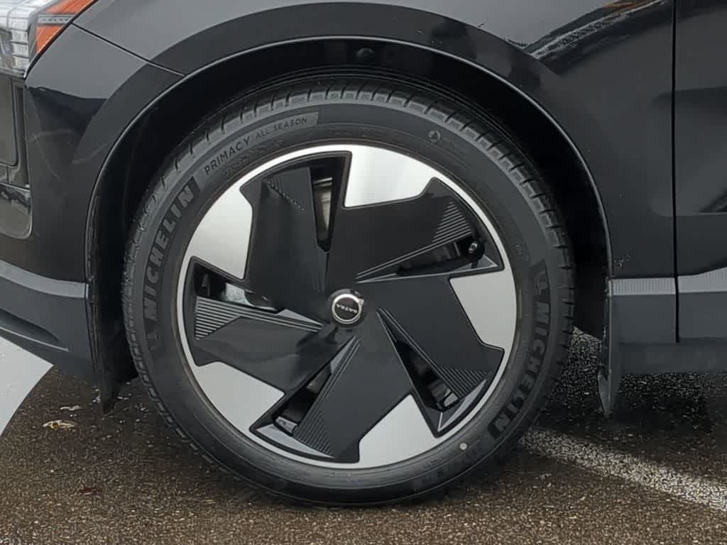 Thumbnail: 2025 Volvo EX30 - 13