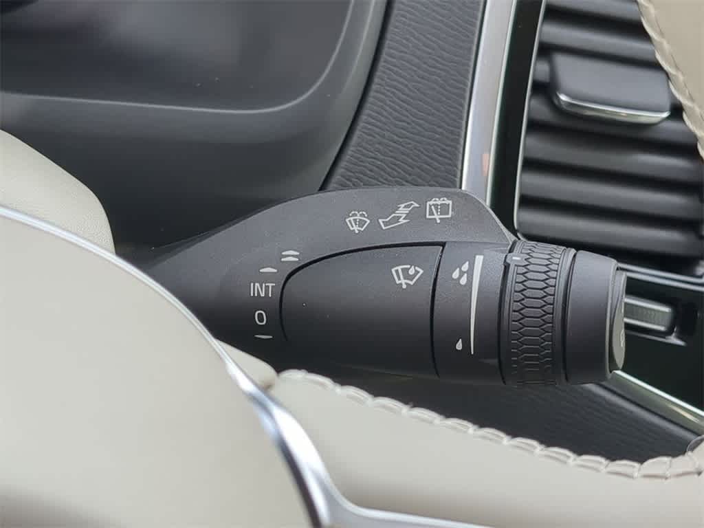 Thumbnail: 2025 Volvo XC90 - 26