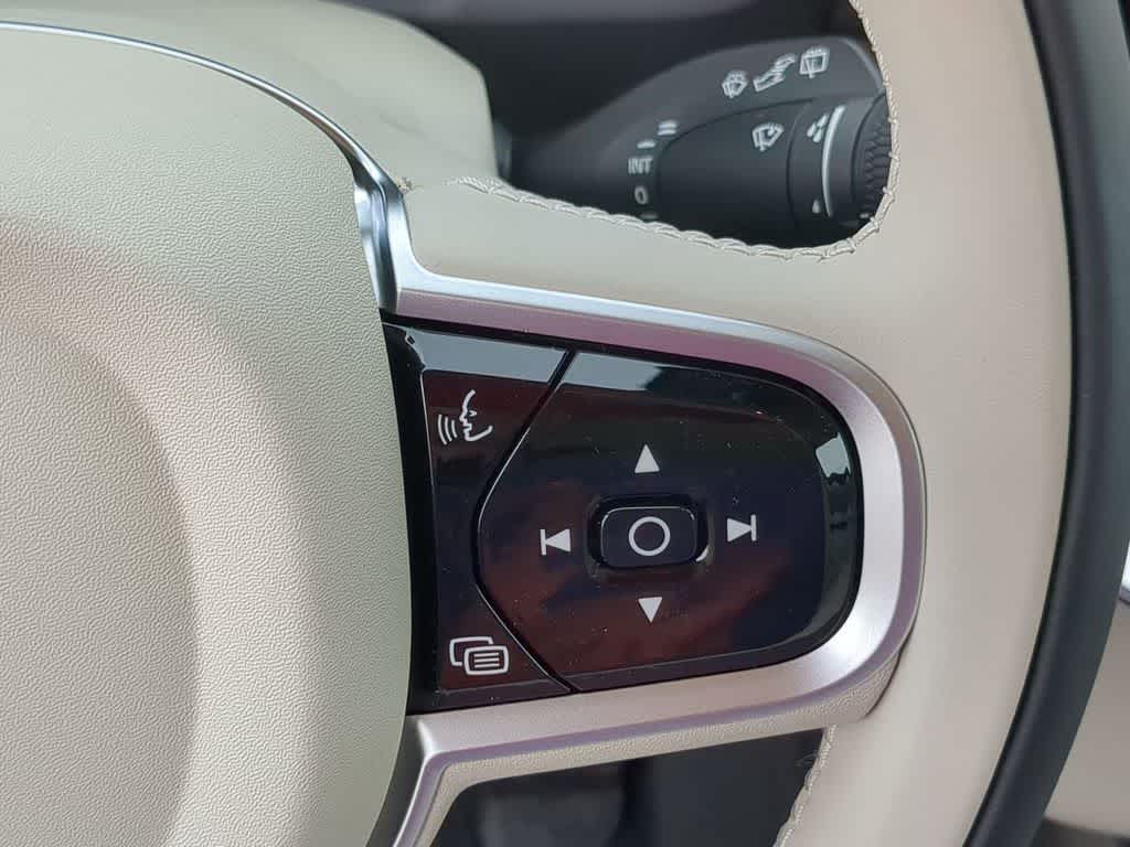 Thumbnail: 2026 Volvo XC90 - 23