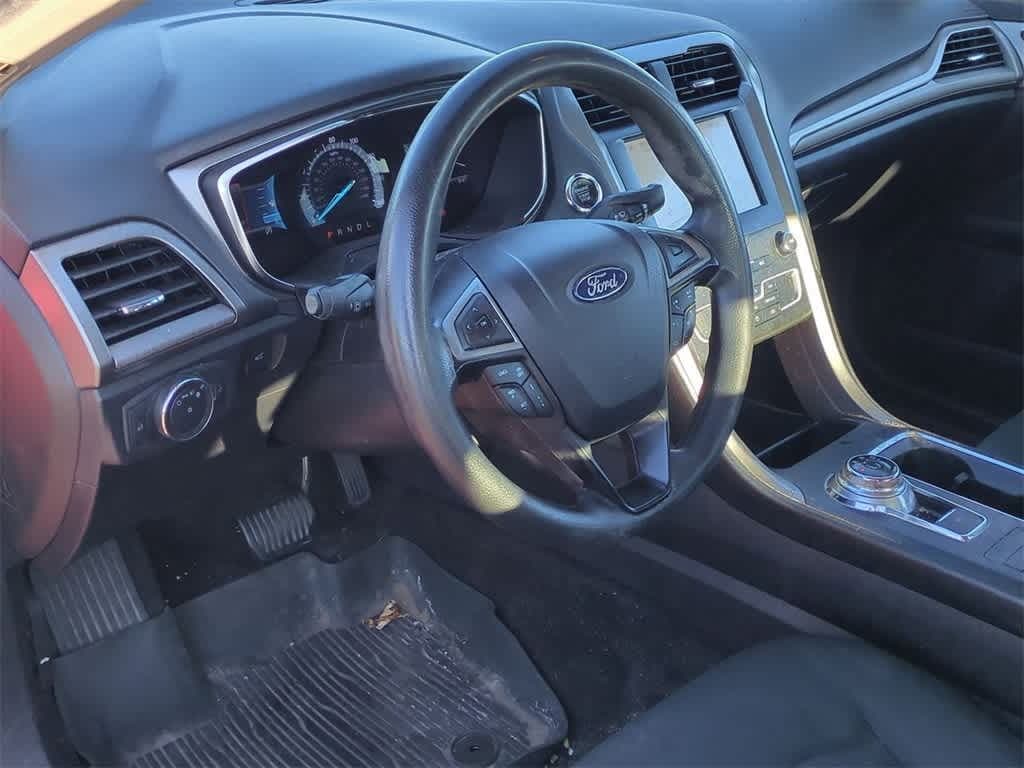 Used 2020 Ford Fusion SE Sedan