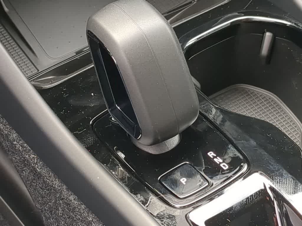 Thumbnail: 2026 Volvo XC40 - 30