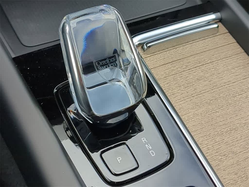 Thumbnail: 2026 Volvo XC60 - 30