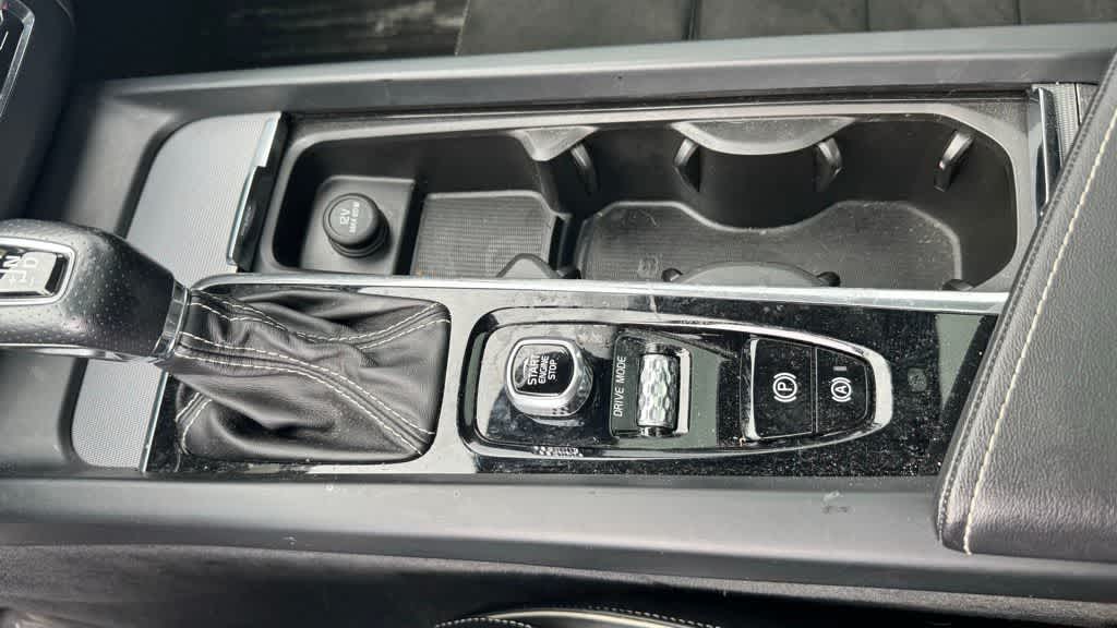 Thumbnail: 2019 Volvo XC60 - 23