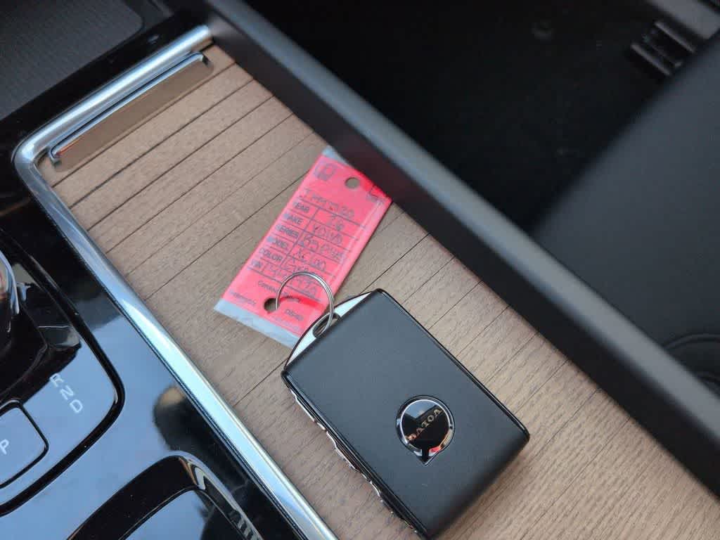 Thumbnail: 2026 Volvo XC60 - 35