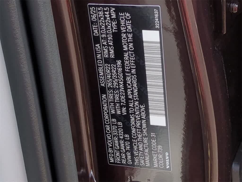 Thumbnail: 2025 Volvo EX90 - 36