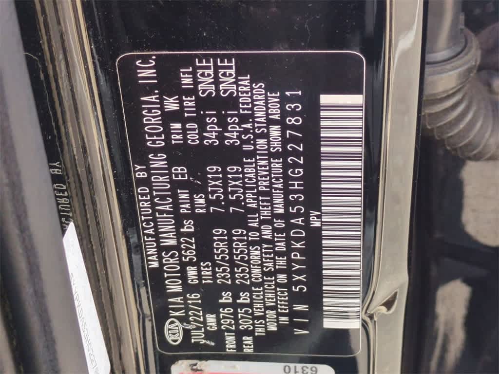 Thumbnail: 2017 Kia Sorento - 32