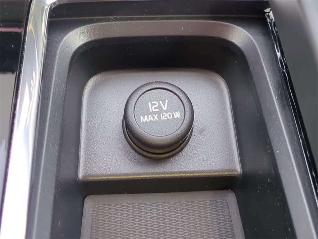 Thumbnail: 2026 Volvo XC60 - 30