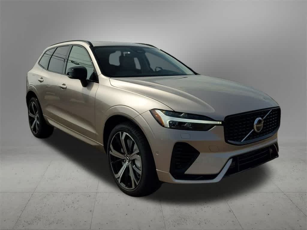 Thumbnail: 2025 Volvo XC60 - 8
