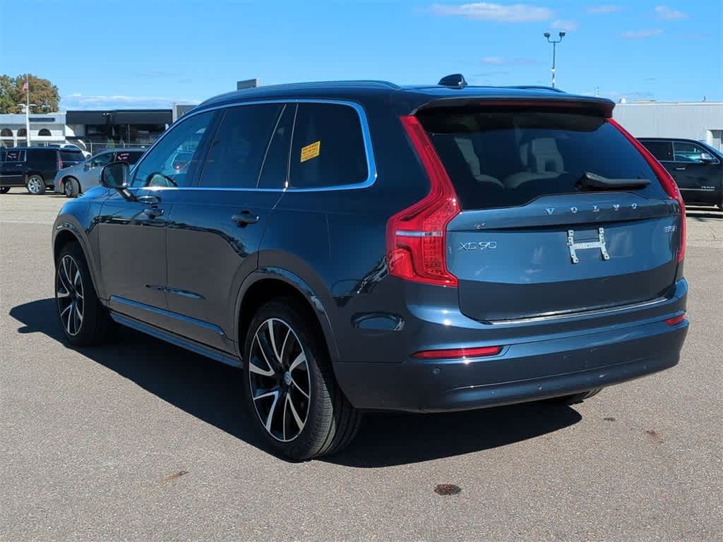 2023 Volvo XC90 Core photo 4