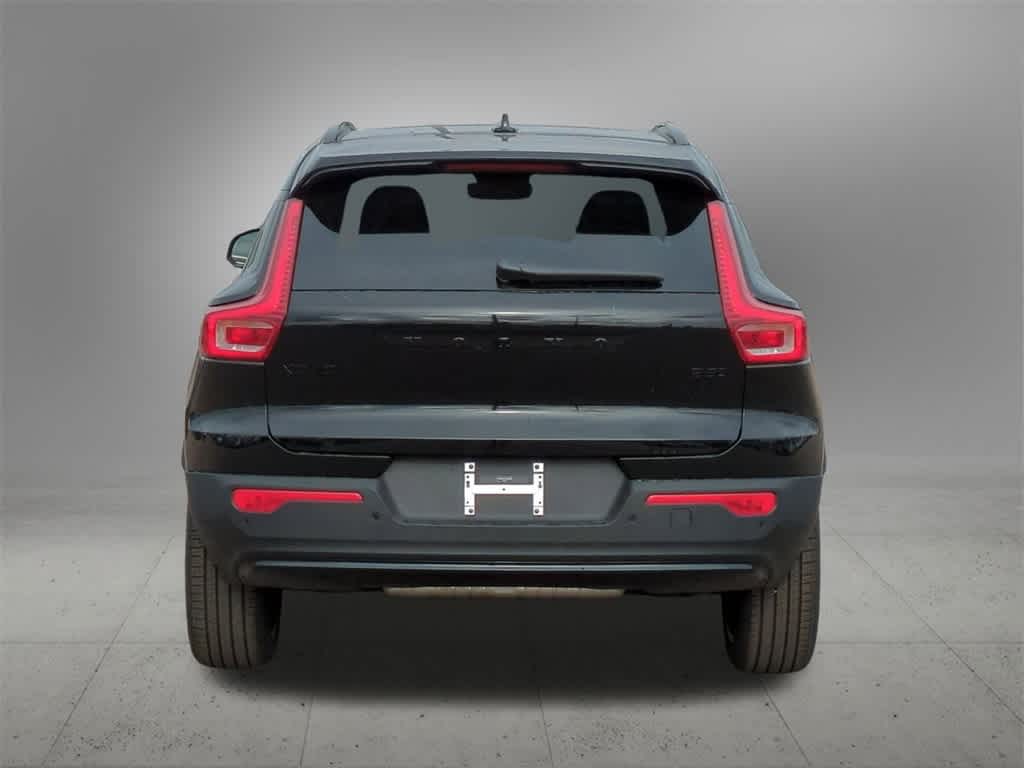 Thumbnail: 2026 Volvo XC40 - 5