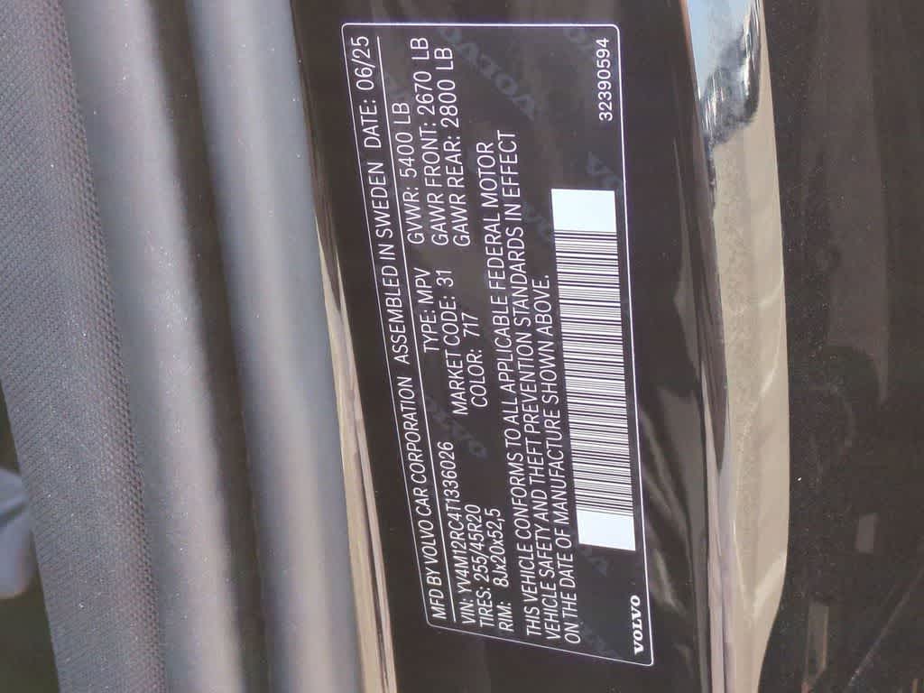 Thumbnail: 2026 Volvo XC60 - 34