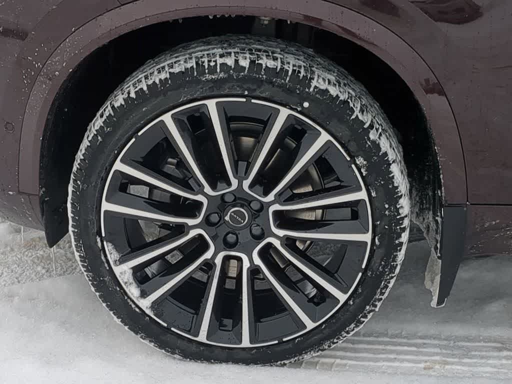 Thumbnail: 2026 Volvo XC90 - 13