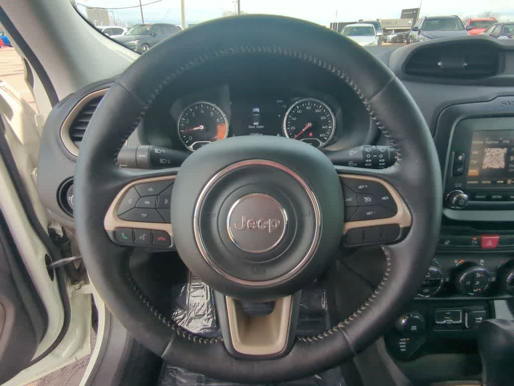 Thumbnail: 2015 Jeep Renegade - 21