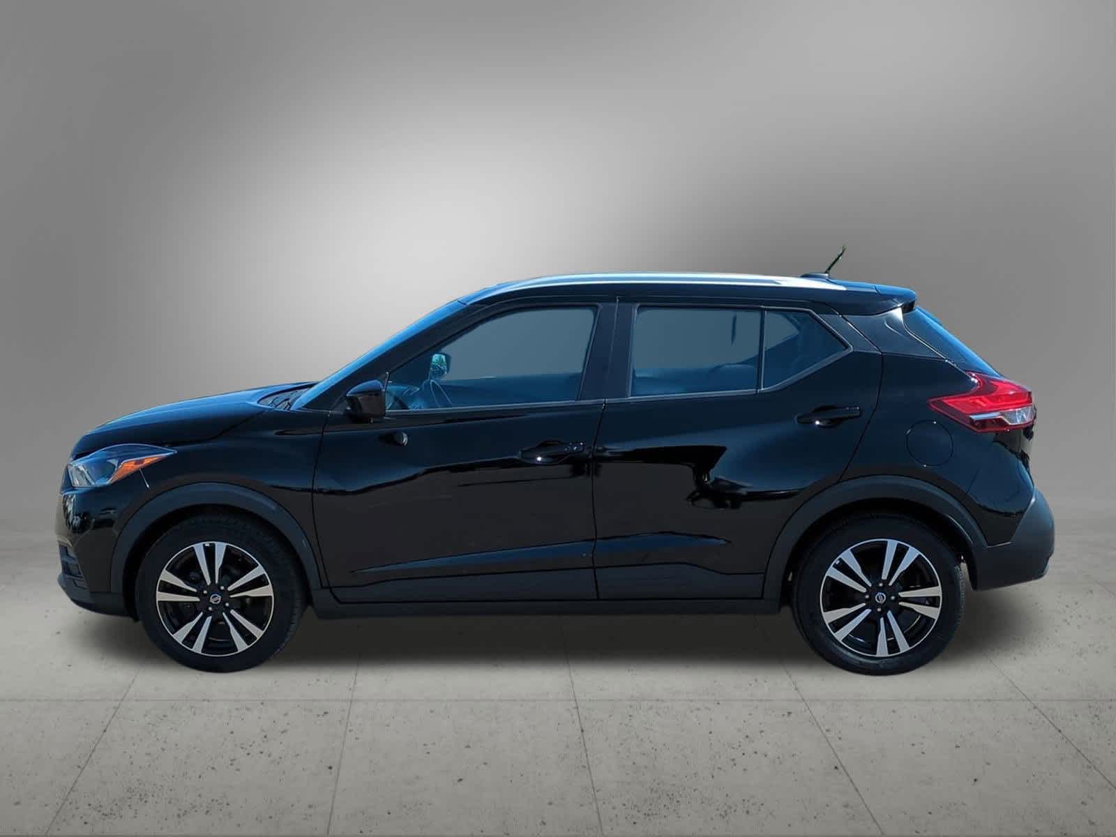 Thumbnail: 2019 Nissan Kicks - 3