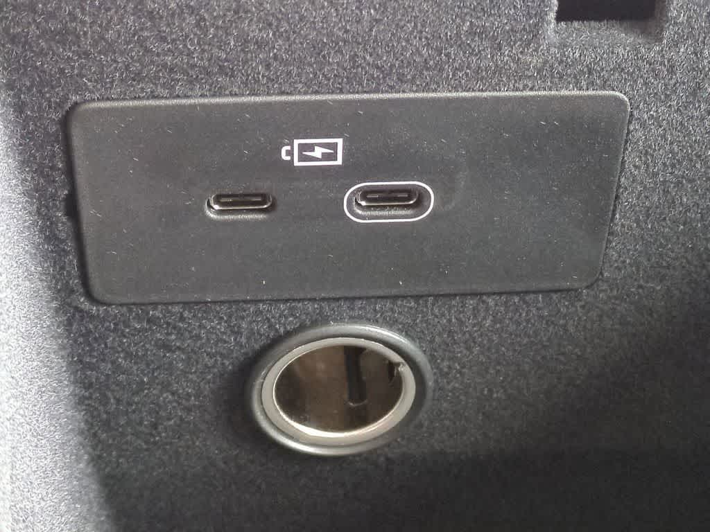 Thumbnail: 2026 Volvo XC90 - 30