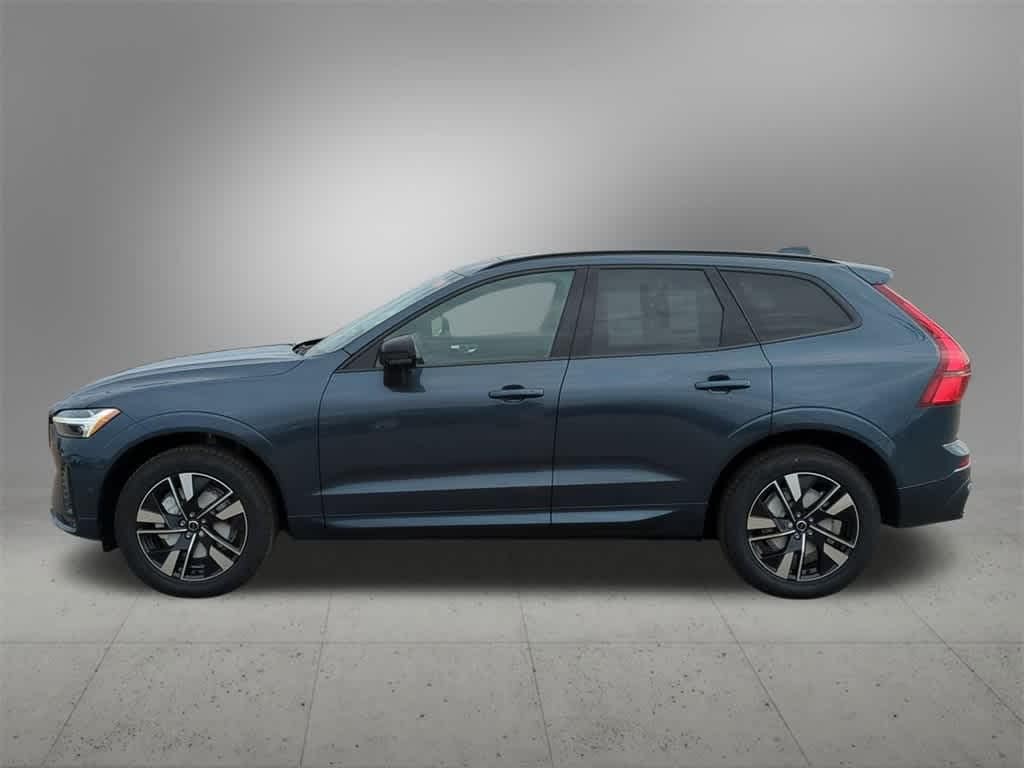 New 2026 Volvo XC60 B5 Plus SUV